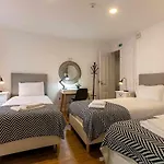 شقة Bairro Alto Palace Special For Groups Up To 24 Guests Lisboa