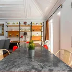 Bairro Alto Palace Special For Groups Up To 24 Guests Διαμέρισμα *