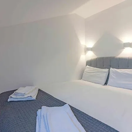 Daire Bairro Alto Palace Special For Groups Up To 24 Guests