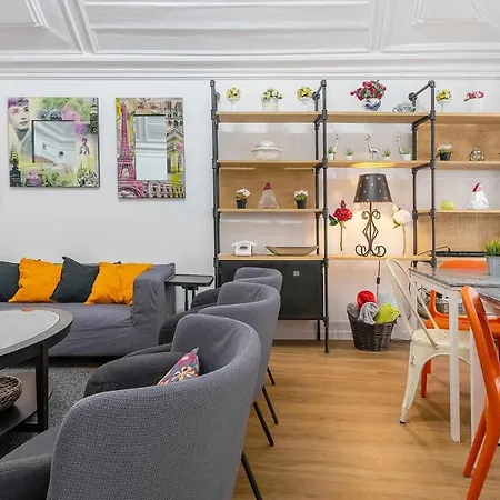 Daire Bairro Alto Palace Special For Groups Up To 24 Guests *
