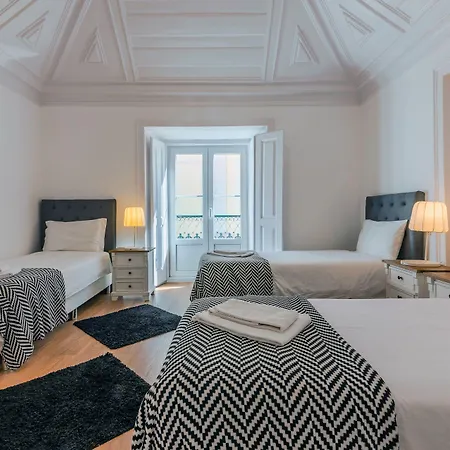 Апартаменты Bairro Alto Palace Special For Groups Up To 24 Guests