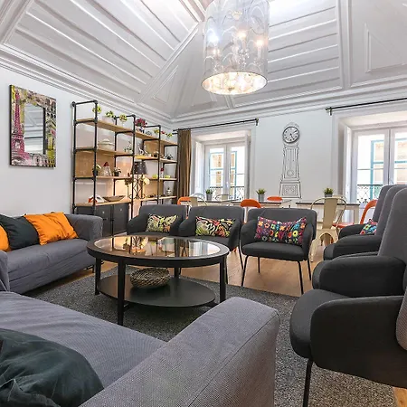 Bairro Alto Palace Special For Groups Up To 24 Guests Апартаменты Лиссабон