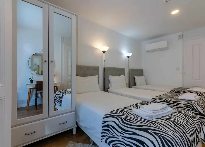 Bairro Alto Palace Special For Groups Up To 24 Guests Apartamento Lisboa