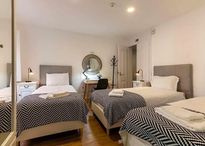 Daire Bairro Alto Palace Special For Groups Up To 24 Guests Lisboa