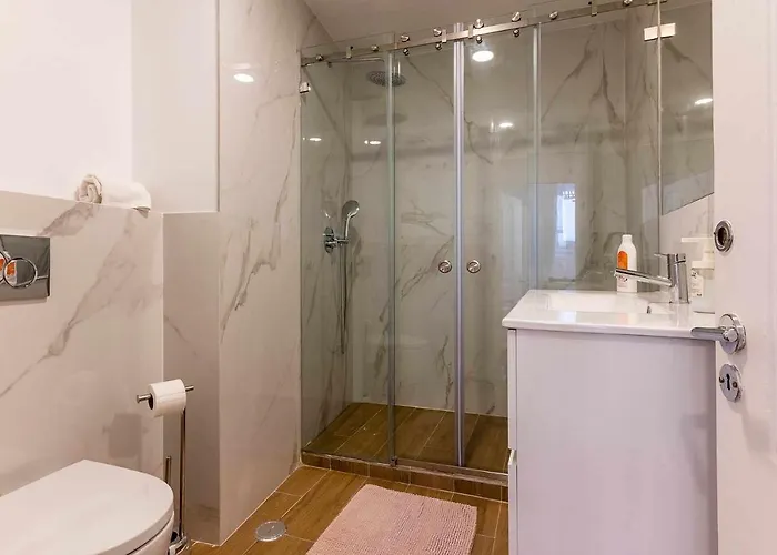 Bairro Alto Palace Special For Groups Up To 24 Guests Daire *