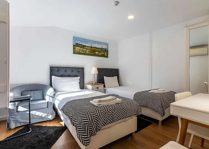 Bairro Alto Palace Special For Groups Up To 24 Guests Daire *