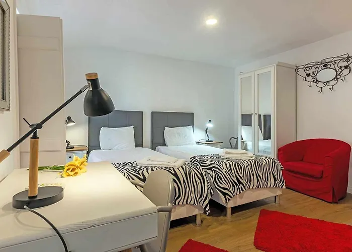 Bairro Alto Palace Special For Groups Up To 24 Guests Daire Lisboa